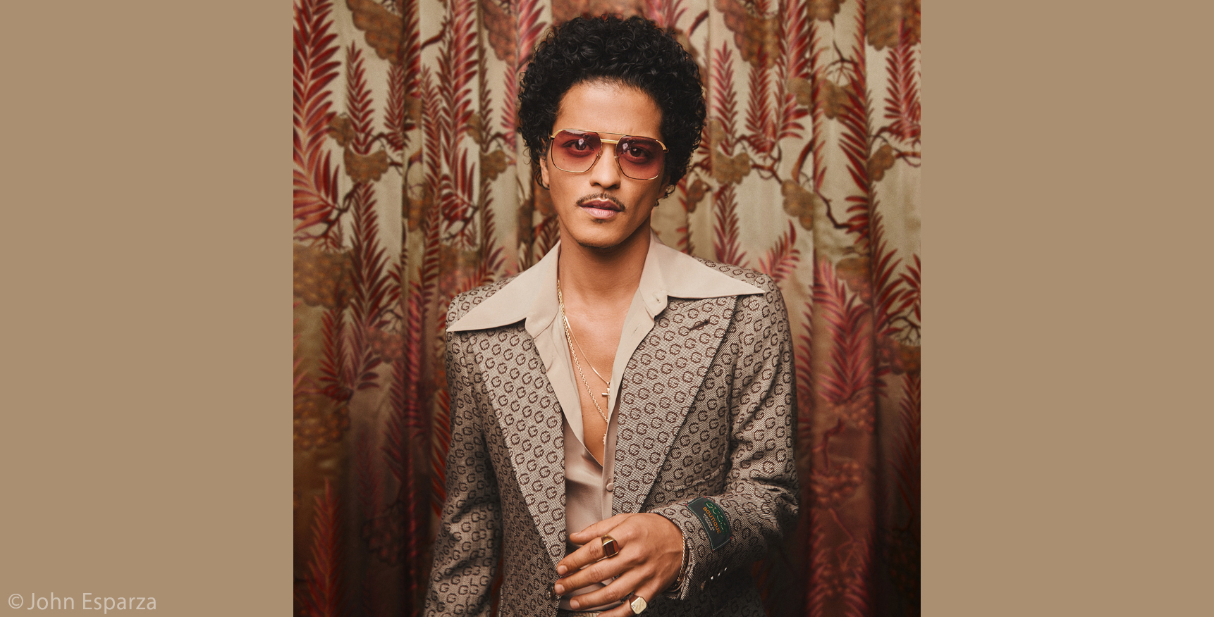 Bruno Mars / ブルーノ・マーズ | Warner Music Japan