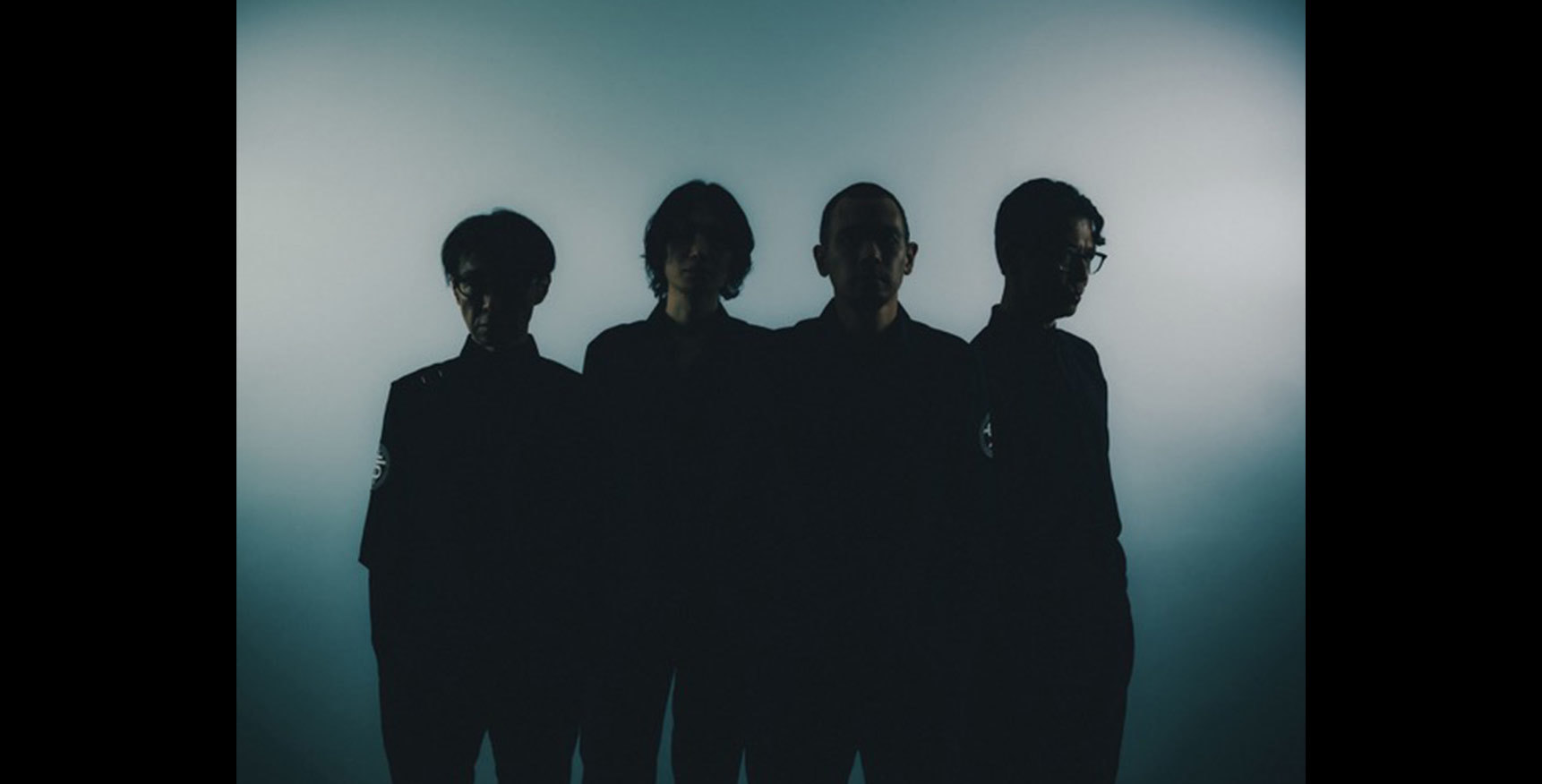 1stフルアルバム『1STST』直筆サイン入りアナログ盤 数量限定で