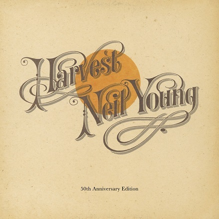 ニール・ヤングが1972年の名盤『ハーヴェスト』の50周年記念盤をリリース。収録曲「孤独の旅路 - Heart of Gold  (Live)」が先行配信中！！ | Neil Young / ニール・ヤング | Warner Music Japan